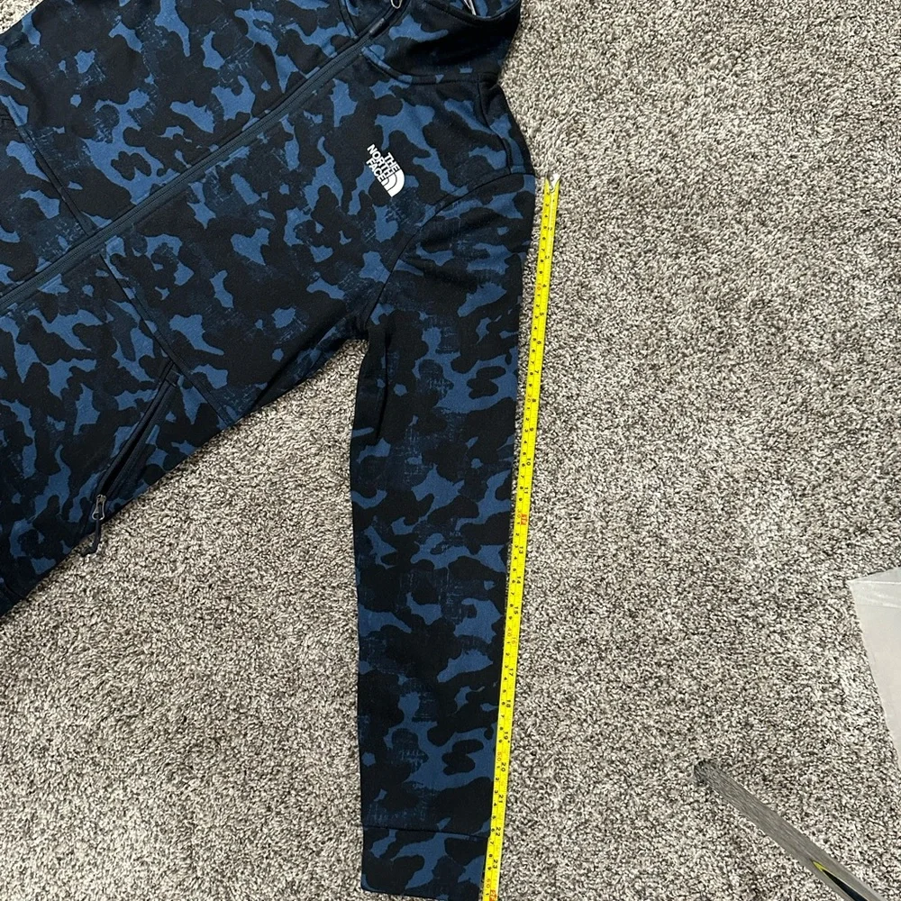 The North Face Zip Front Jacket CAMO - Picture 7 of 11
